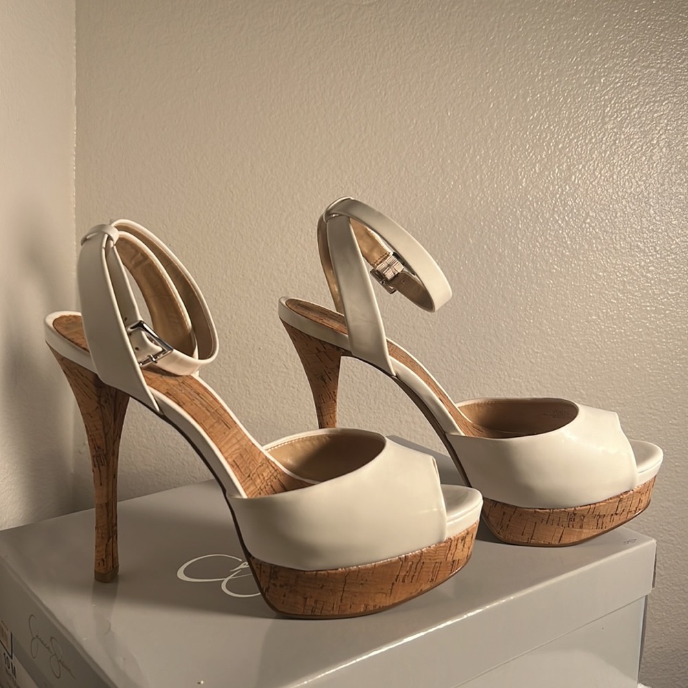 “NEW” JESSICA SIMPSON STILETTO HIGH HEELS